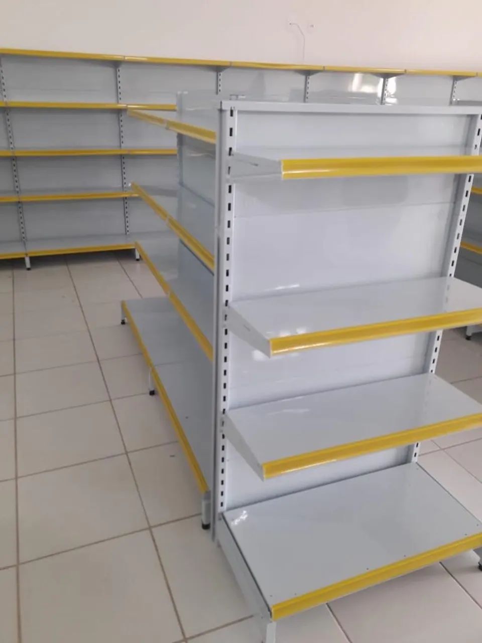Gôndolas de supermercado  - Foto 5