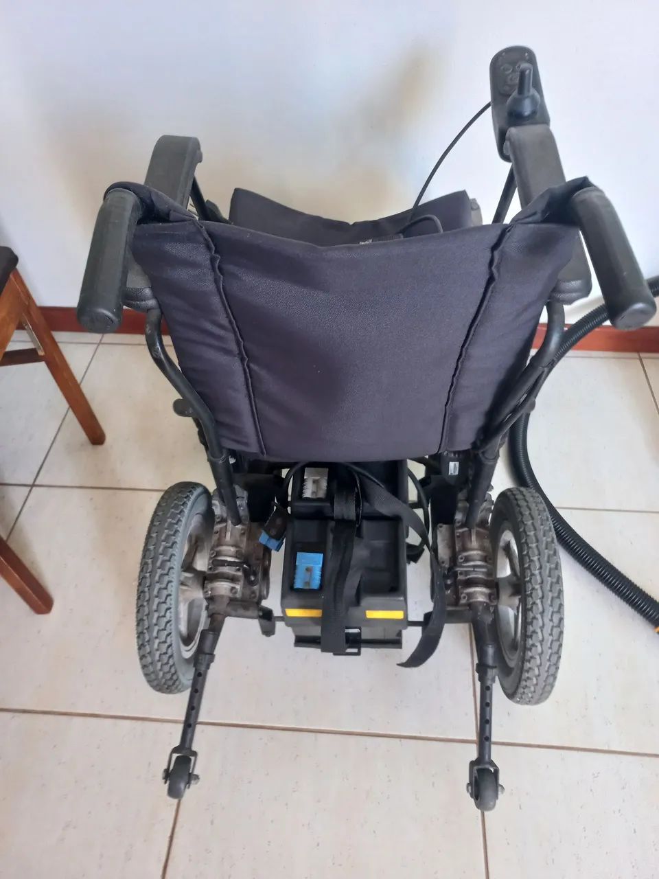 Cadeira roda motorizada freedo  - Foto 2