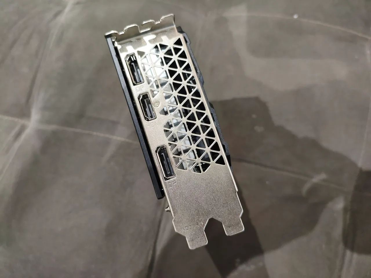 Placa de vídeo - RX 580 8Gb - DEFEITO - Foto 3