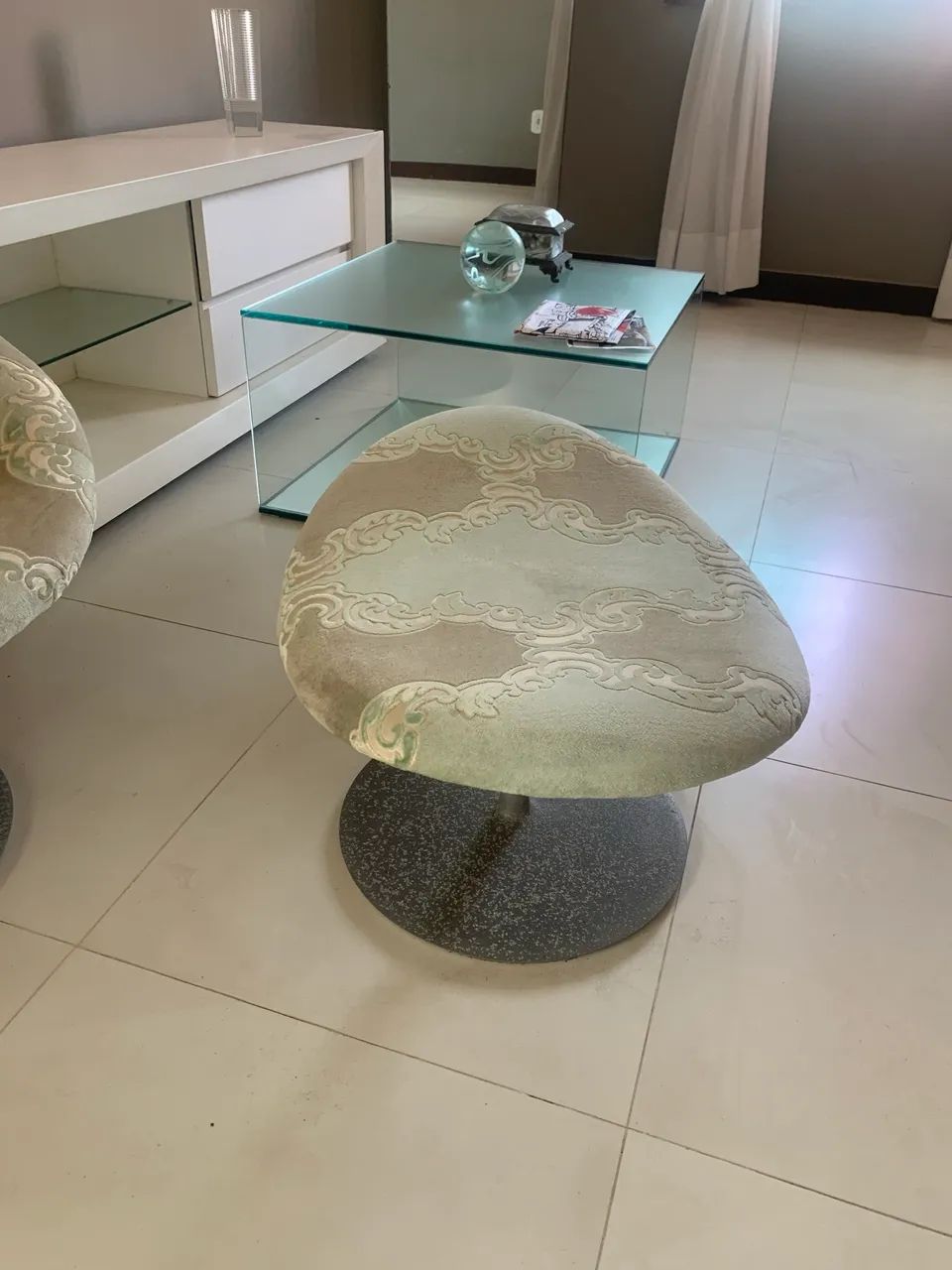 Poltrona giratória  - Foto 4