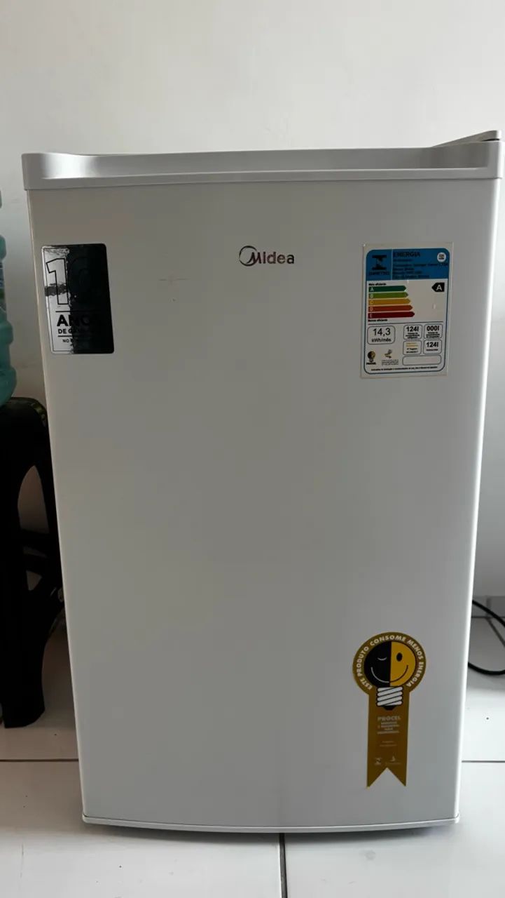 Frigobar Midea 124L
