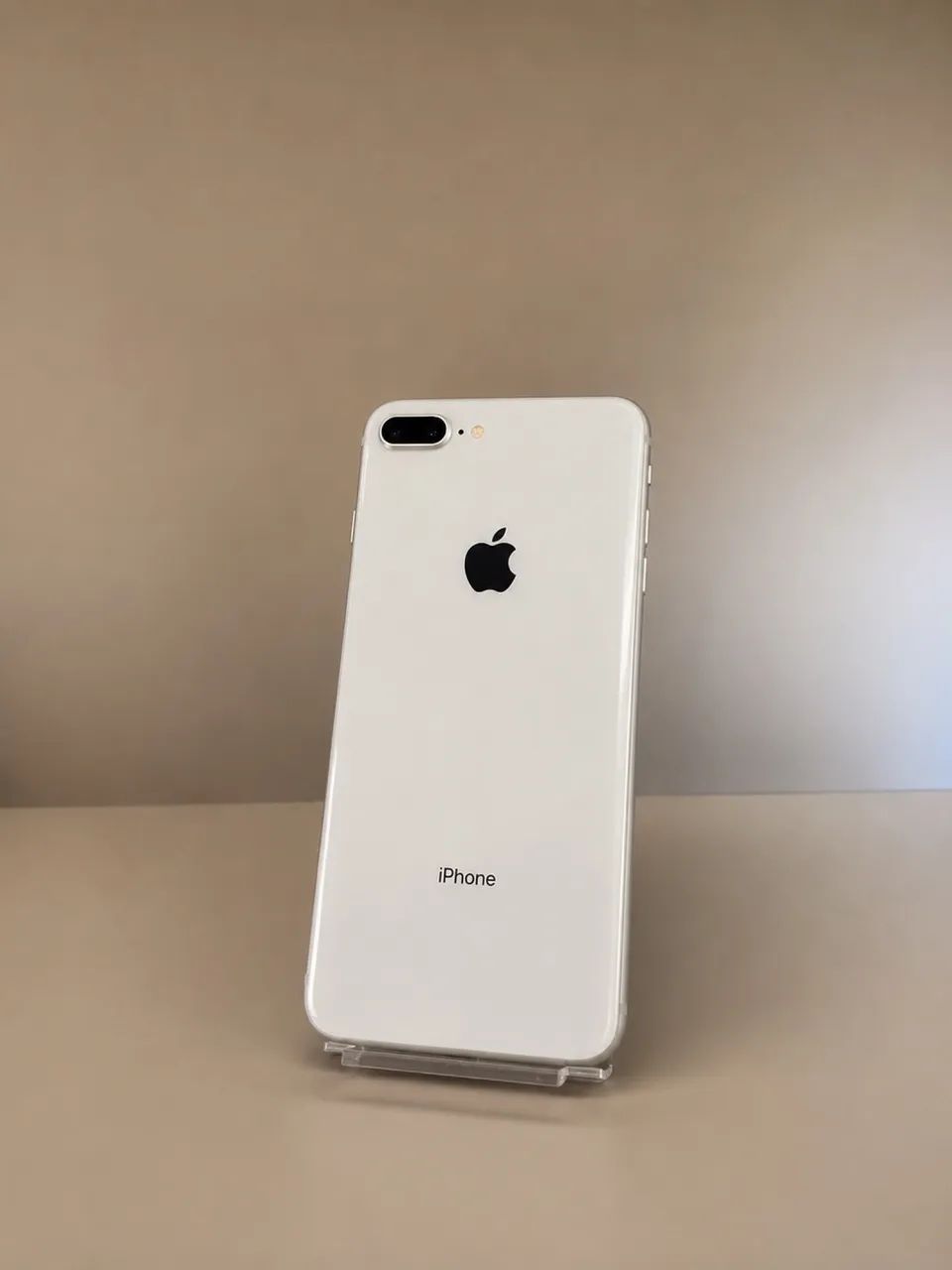 Vendo iPhone 8 Plus 64GB novo - Celulares e Smartphones - Dois de
