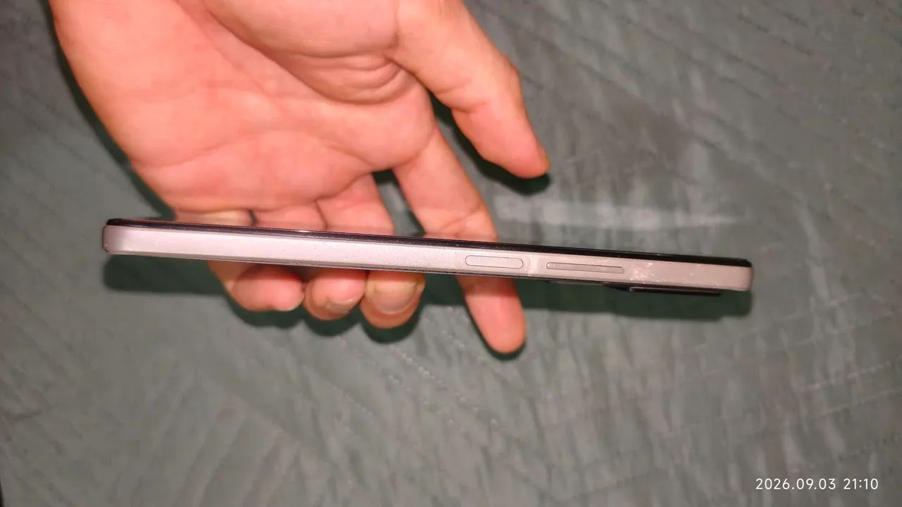 Poco F4  - Foto 2