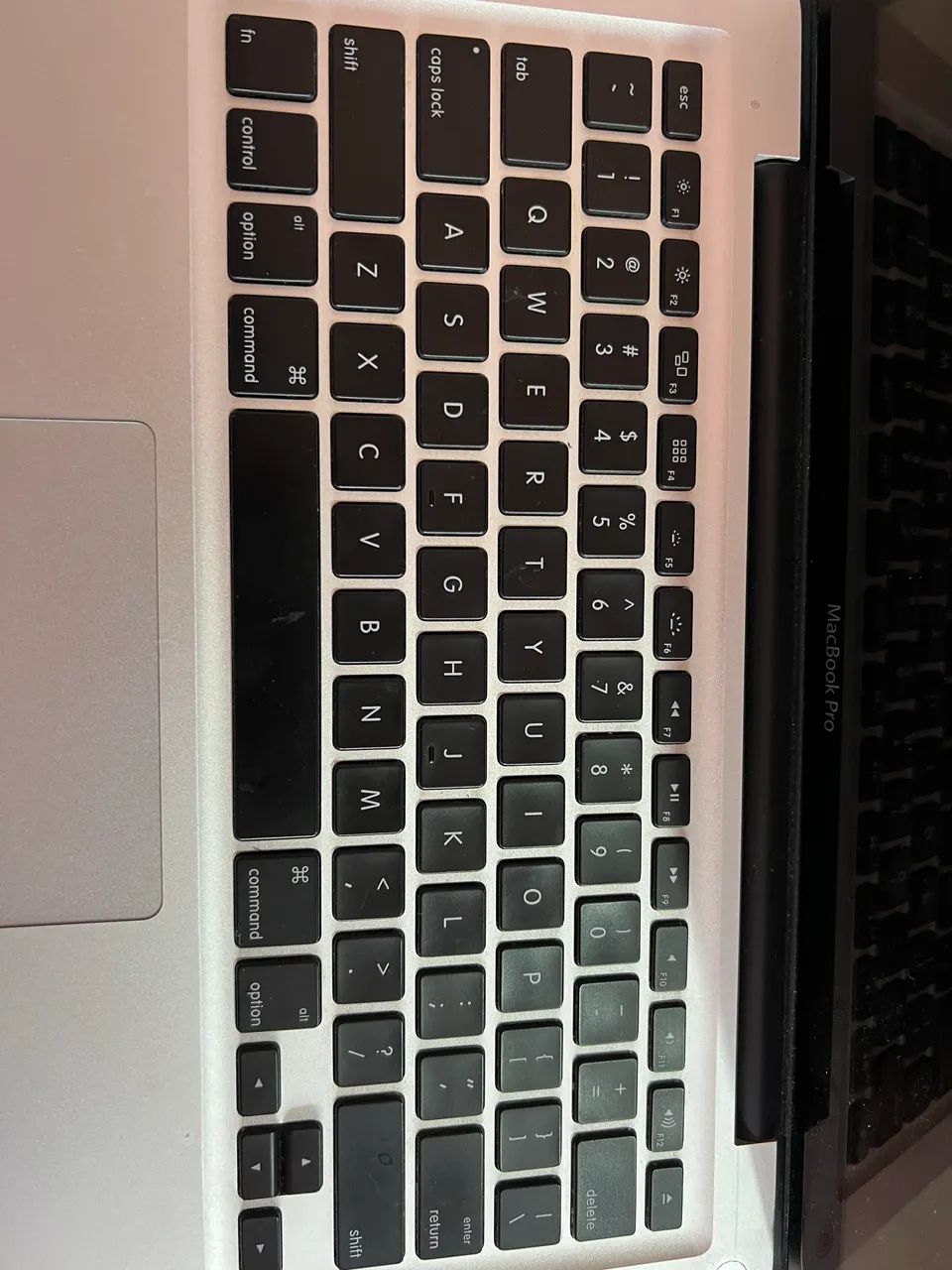 MACBOOK PRO 16GB RAM 2011 USADO  - Foto 2