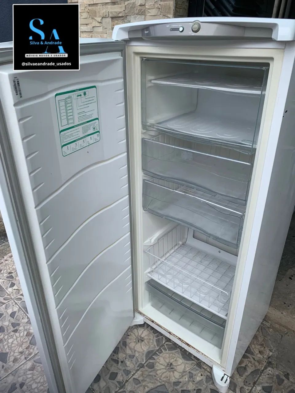 Freezer vertical da marca cônsul a venda! 