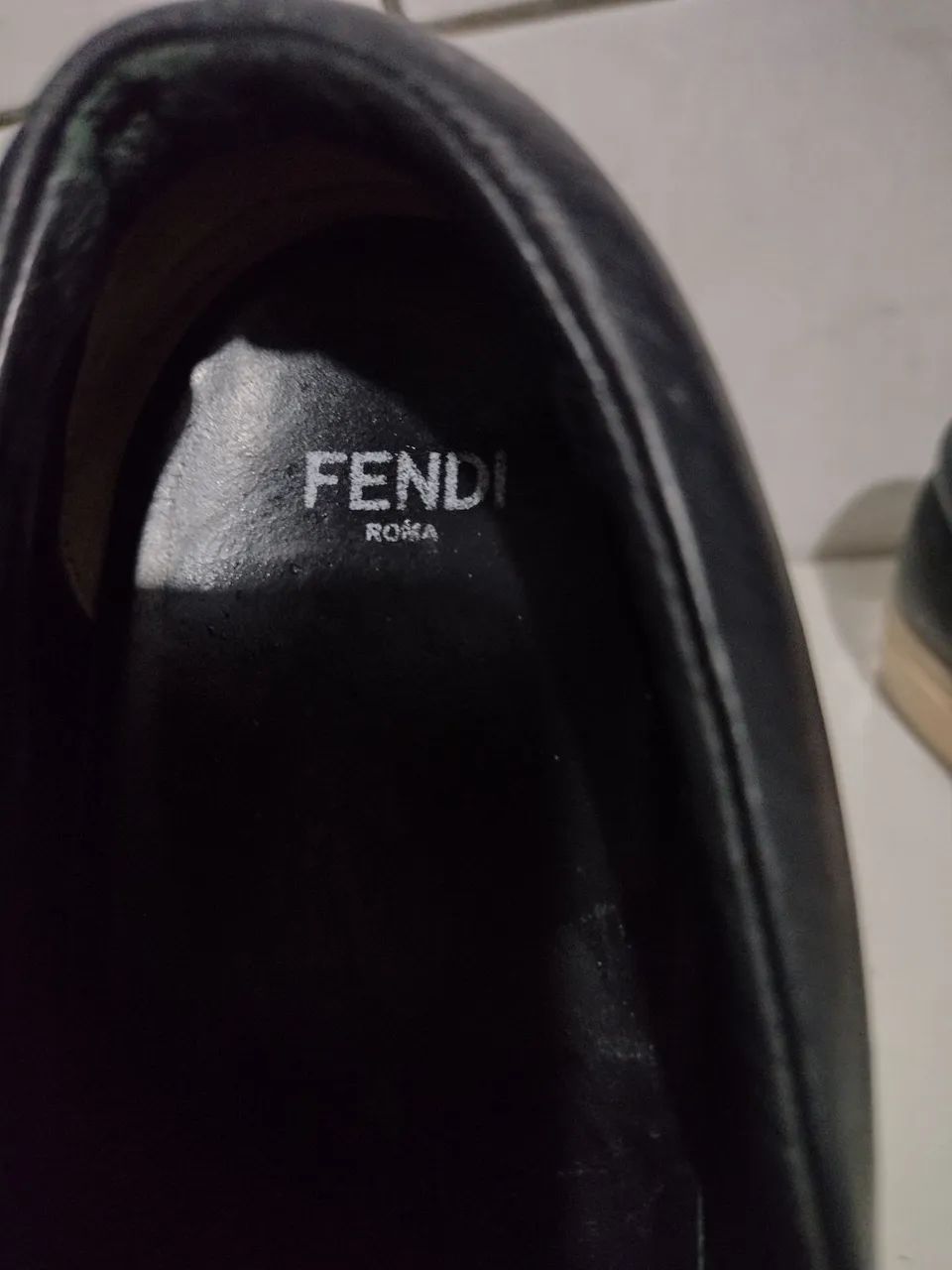 Tênis Fendi em couro original  - Foto 4
