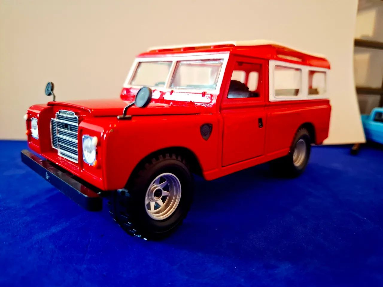 Miniatura Land Rover Serie 2 Escala 1:25 - Foto 4