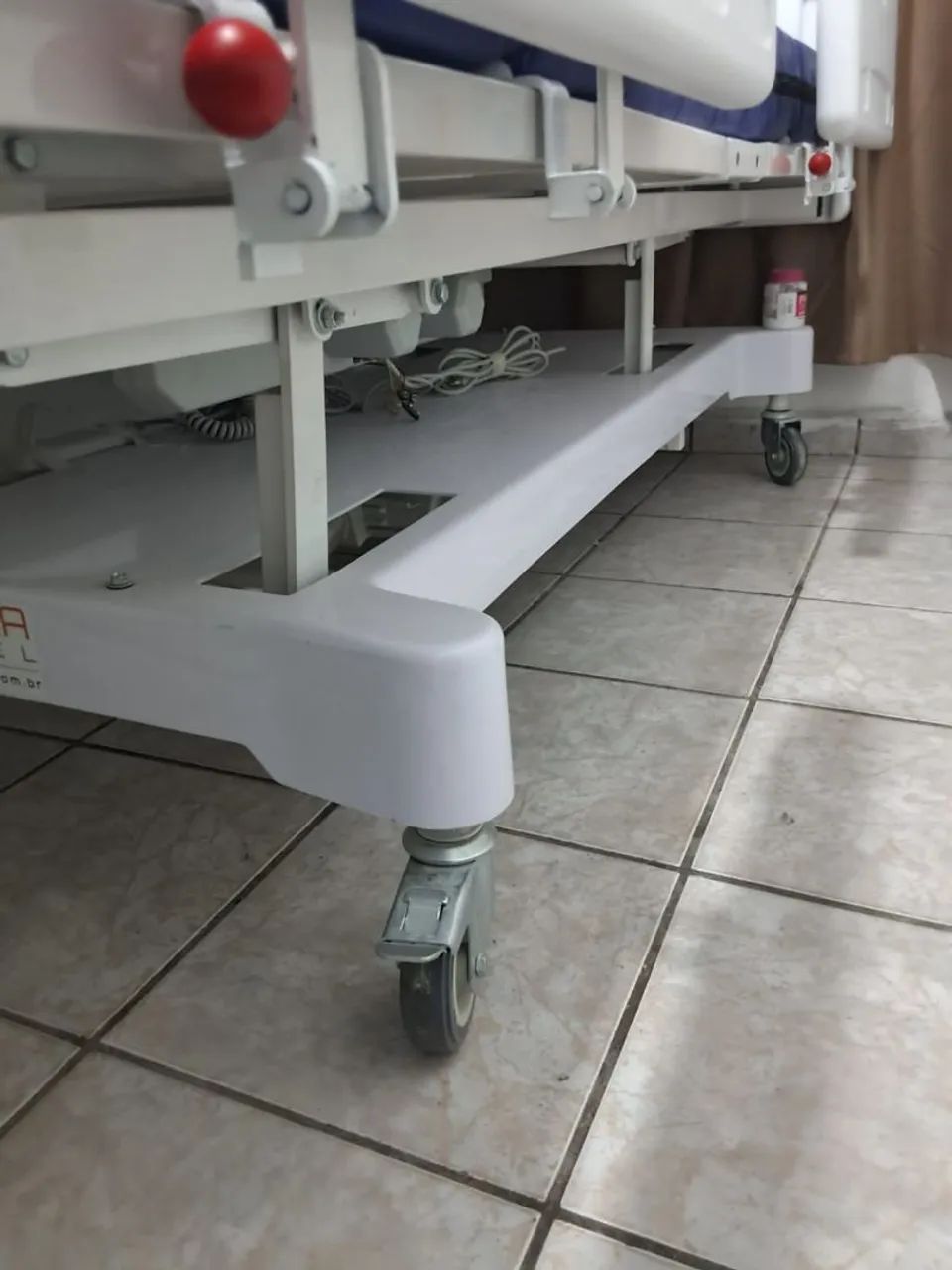 Cama hospitalar residencial elétrica  - Foto 3
