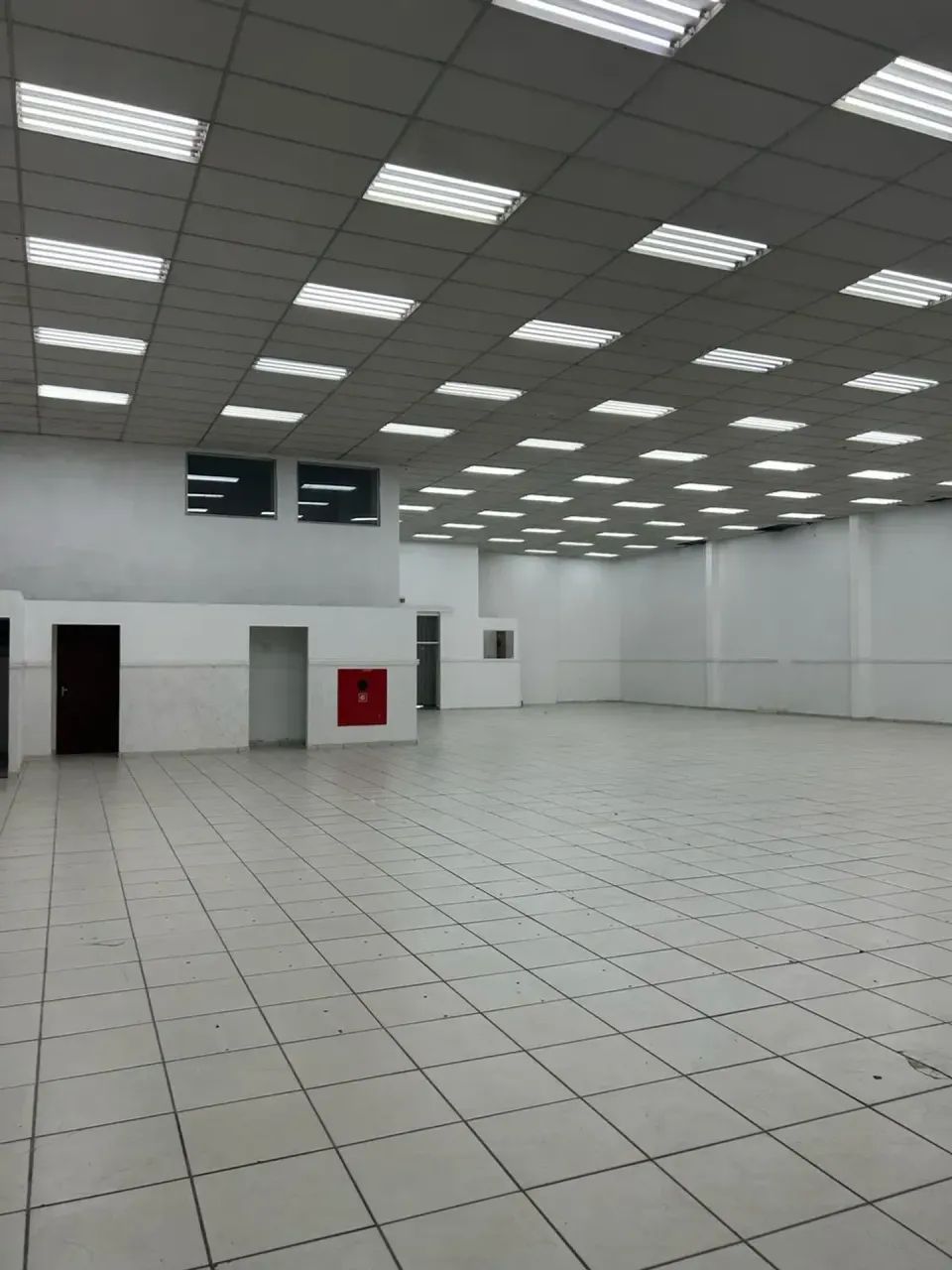 GALPÃO COMERCIAL PARA LOCAÇÃO, com 800 m² em Andorinhas - Vitória - ES - Foto 4