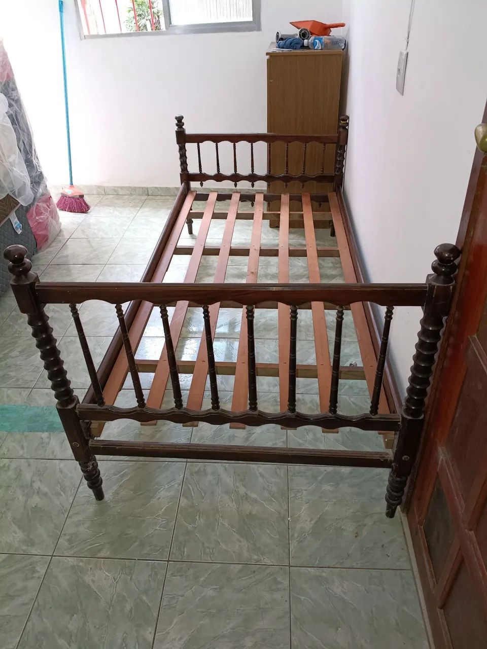 Cama de solteiro madeira maciça 65576112625154123