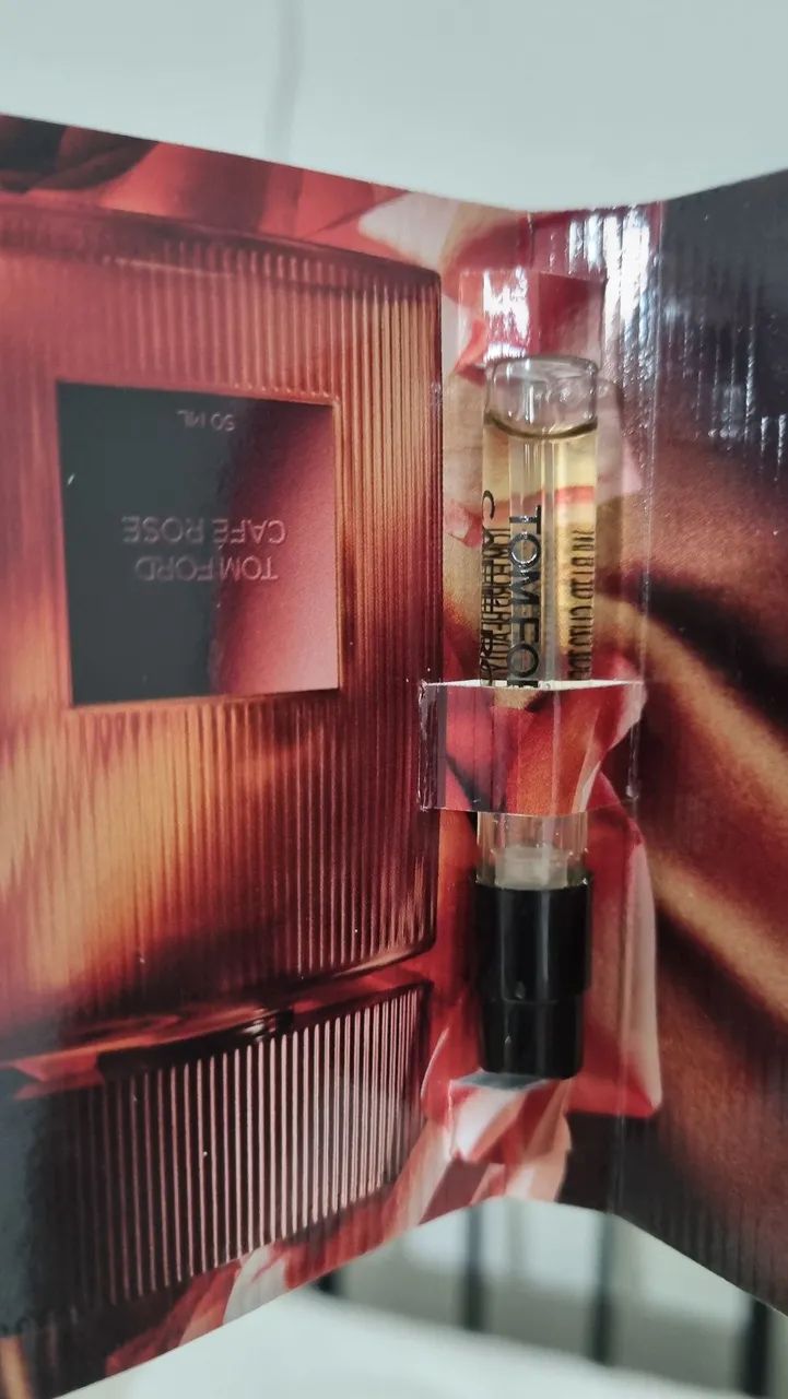 Kit Flaconetes Tom Ford 1,5ml e 2ml - Foto 3