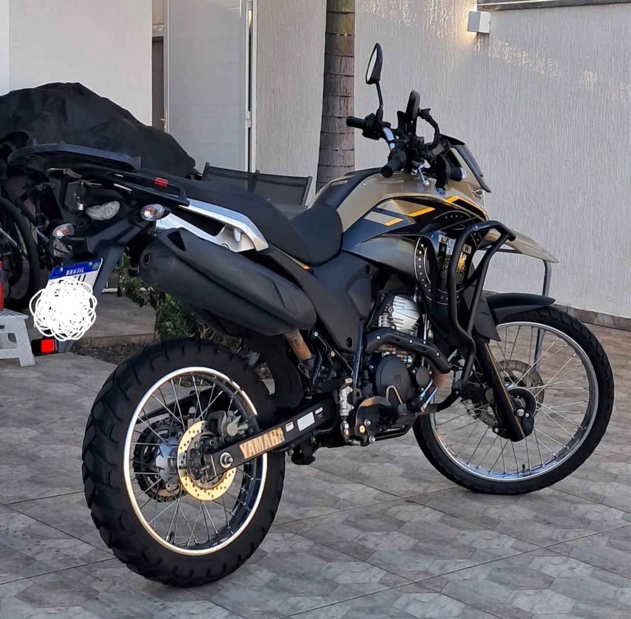 Xtz Lander 250 impecável 