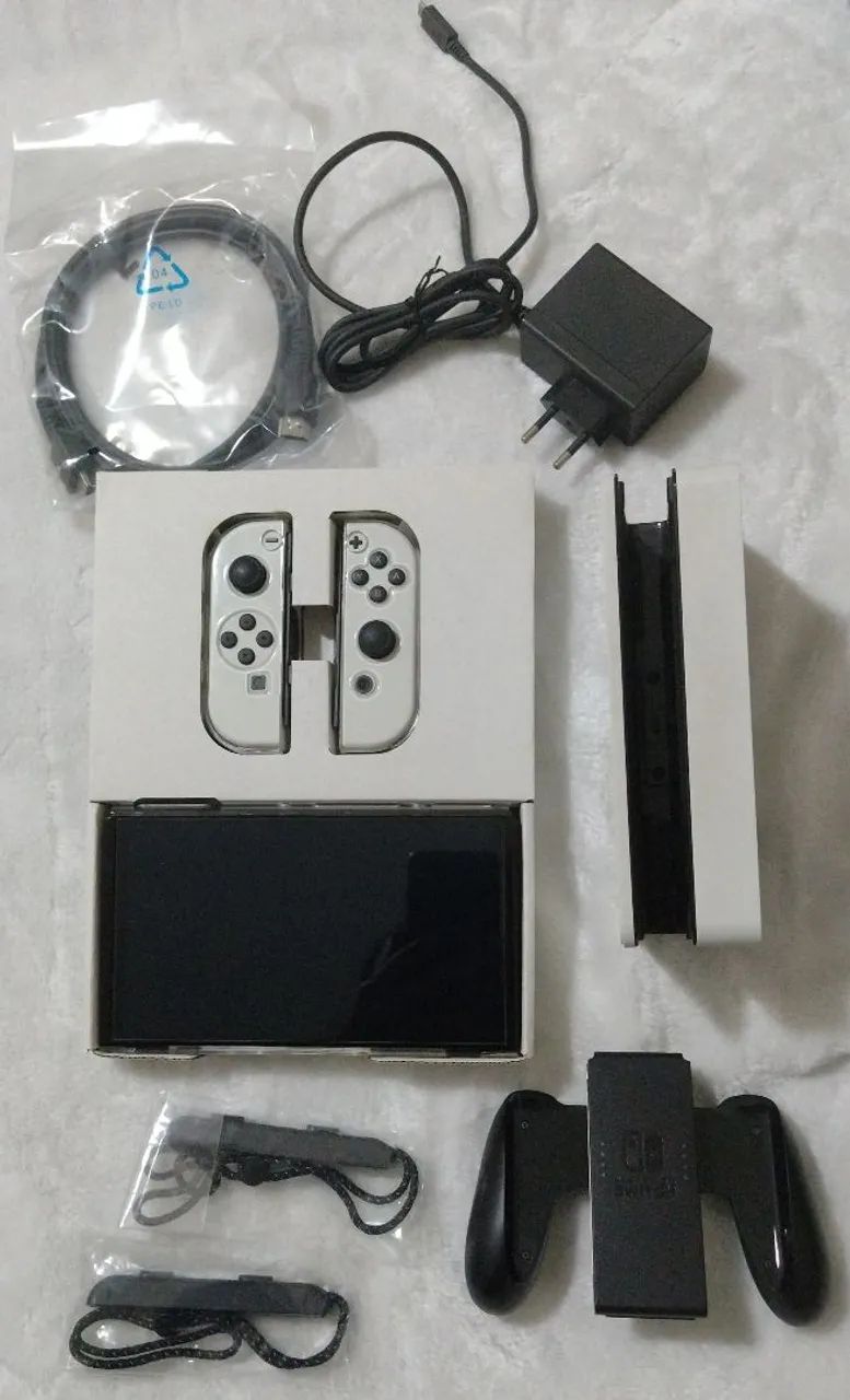 Nintendo Switch Oled Branco 64gb - Consoles de Vídeo Game - Praça