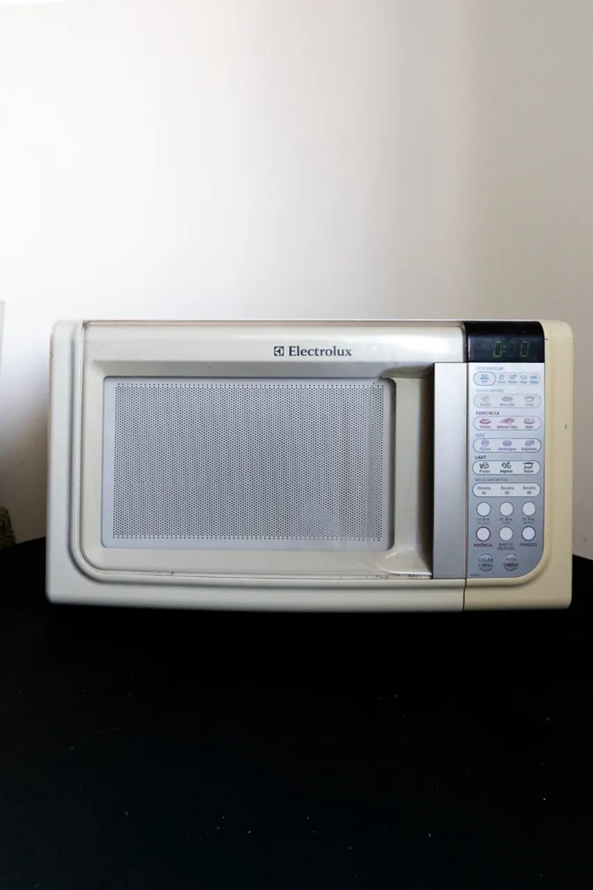 Micro-ondas Electrolux 23L Branco - Foto 2