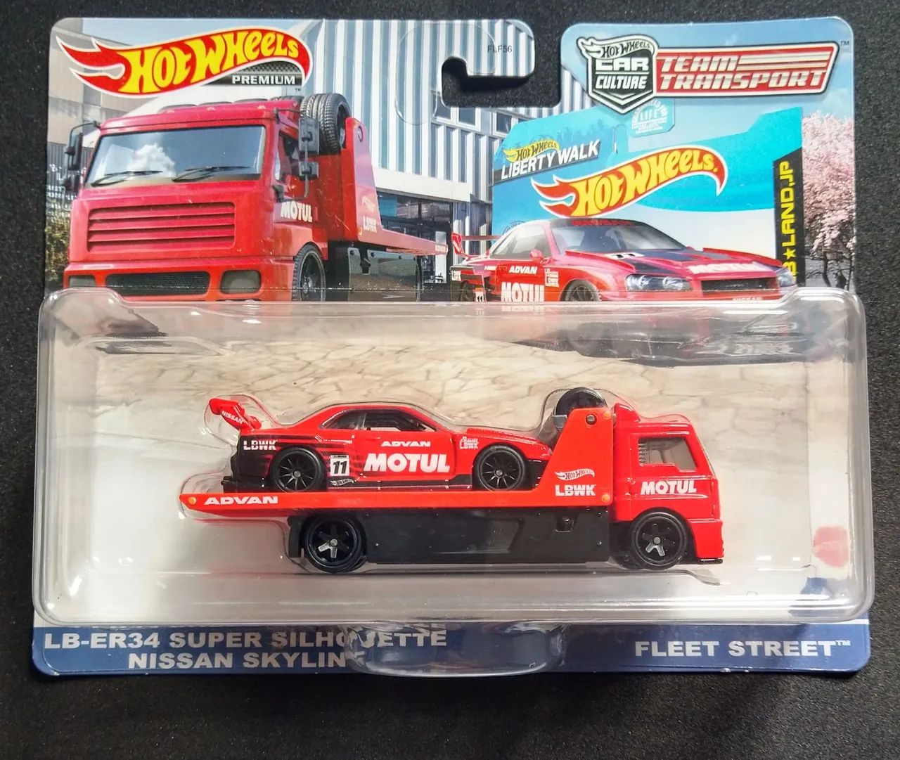 Hot Wheels Team Transport LB-ER34 Super Silhouette Nissan Skyline