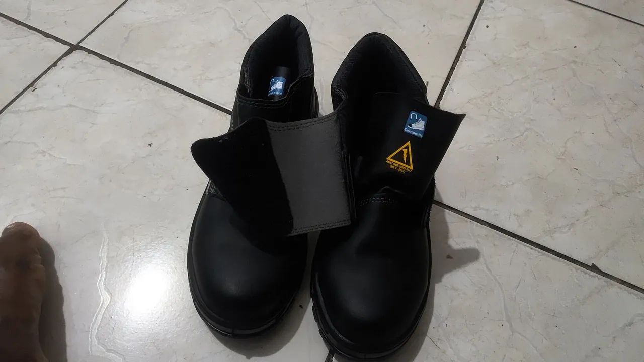 Bota de couro anti choque  - Foto 2