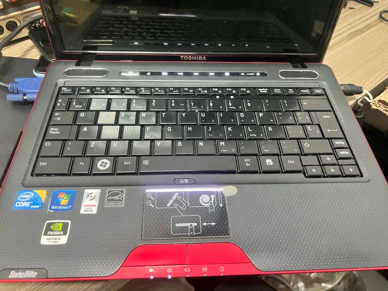 Notebook Toshiba i5  - Foto 3