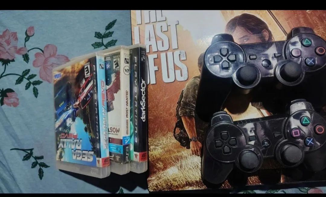 Ps3 com skin  - Foto 3