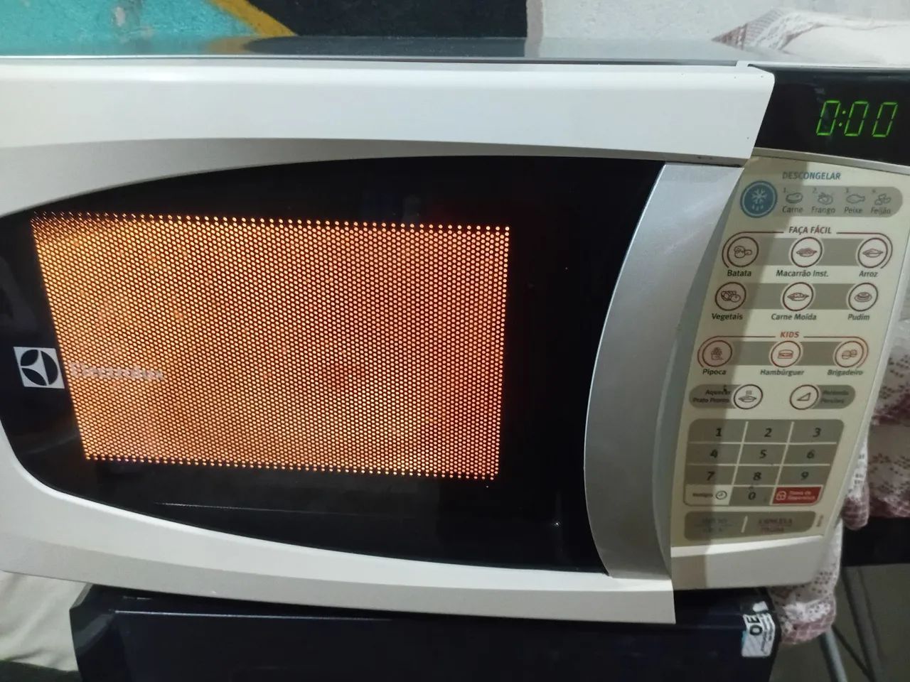 Vendo micro ondas  Electrolux  - Foto 3