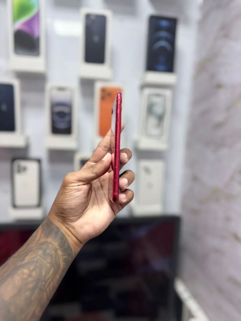IPHONE SE 64GB<br>R$ 550,00 MUITO TOP - Foto 4