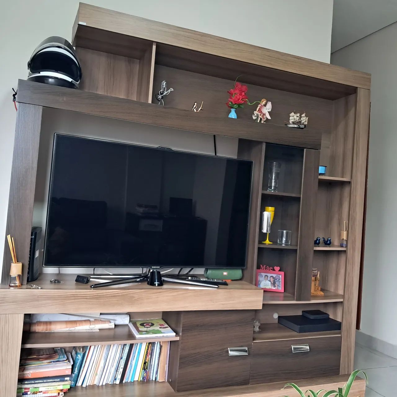 Estante Hack de sala com televisão 