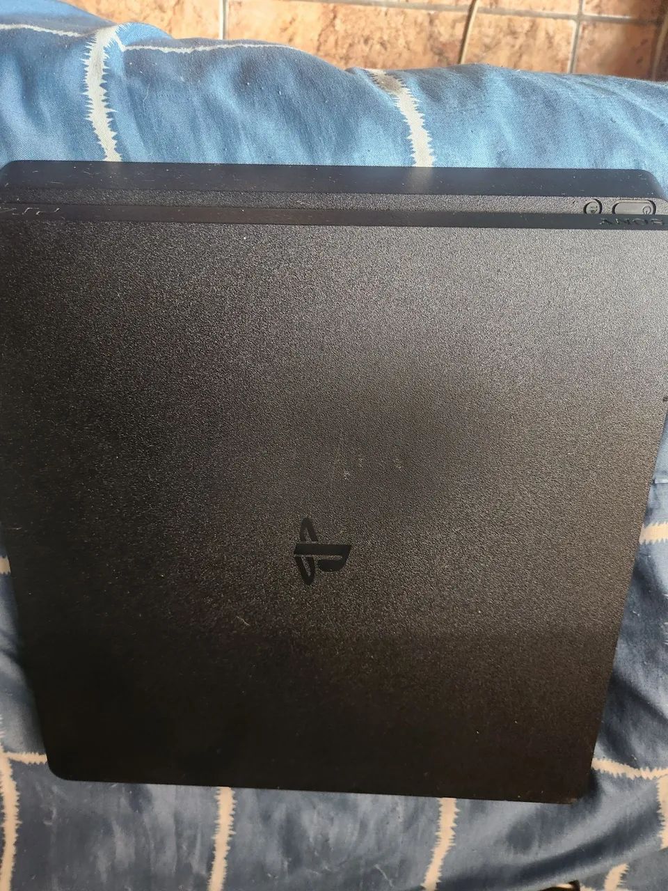 PS4 SLIM