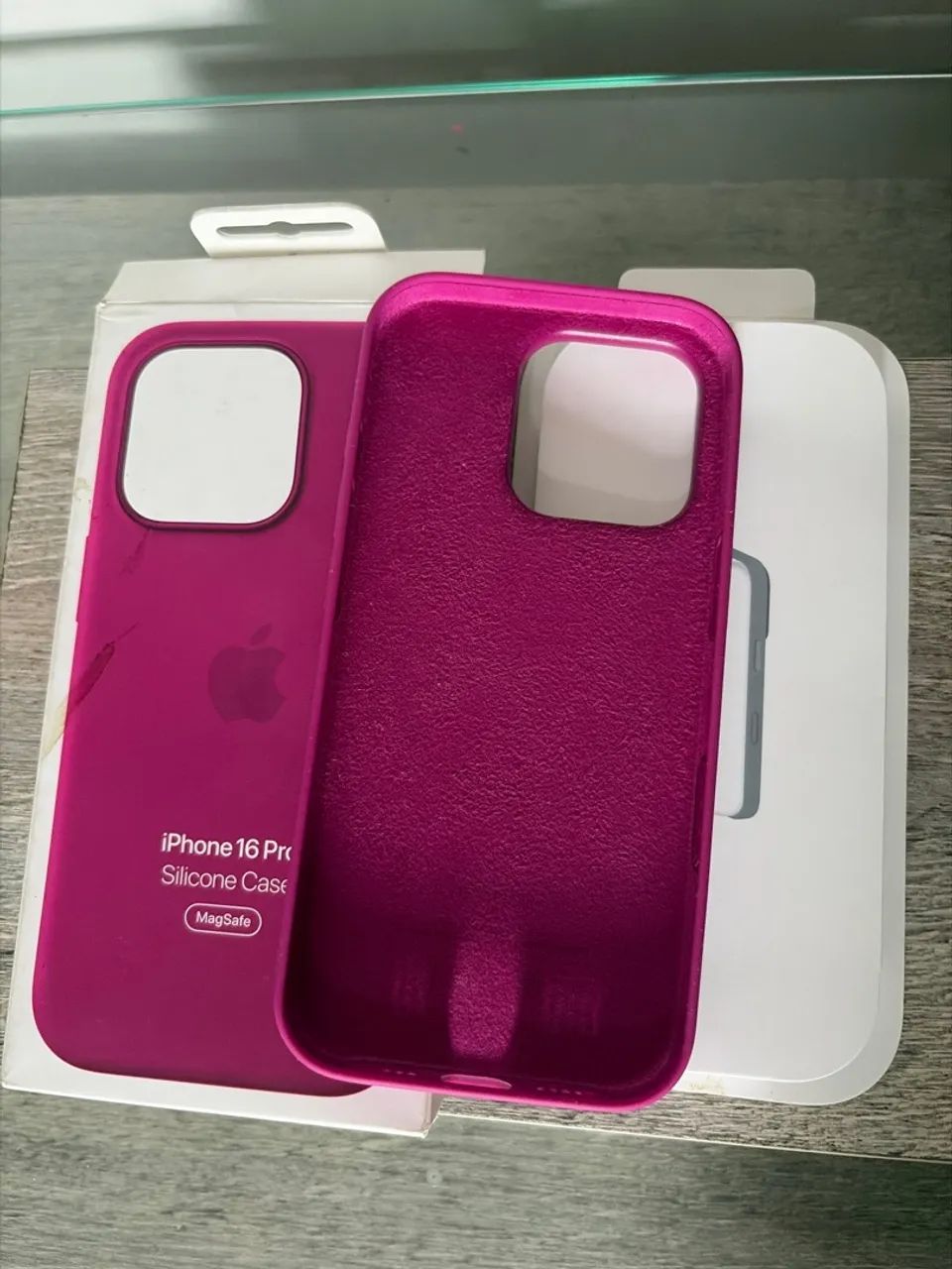 Capa silicone original Apple IPhone 16 Pro - Foto 2