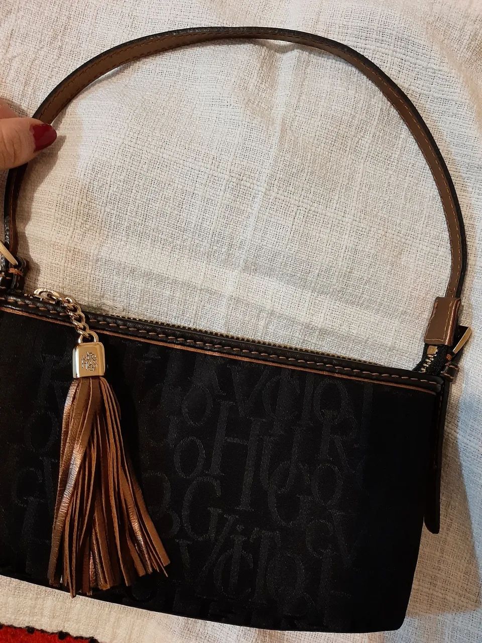 Bolsa Victor Hugo - De mão  - Foto 3