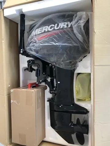 30 hp mercury zero na caixa motor de popa