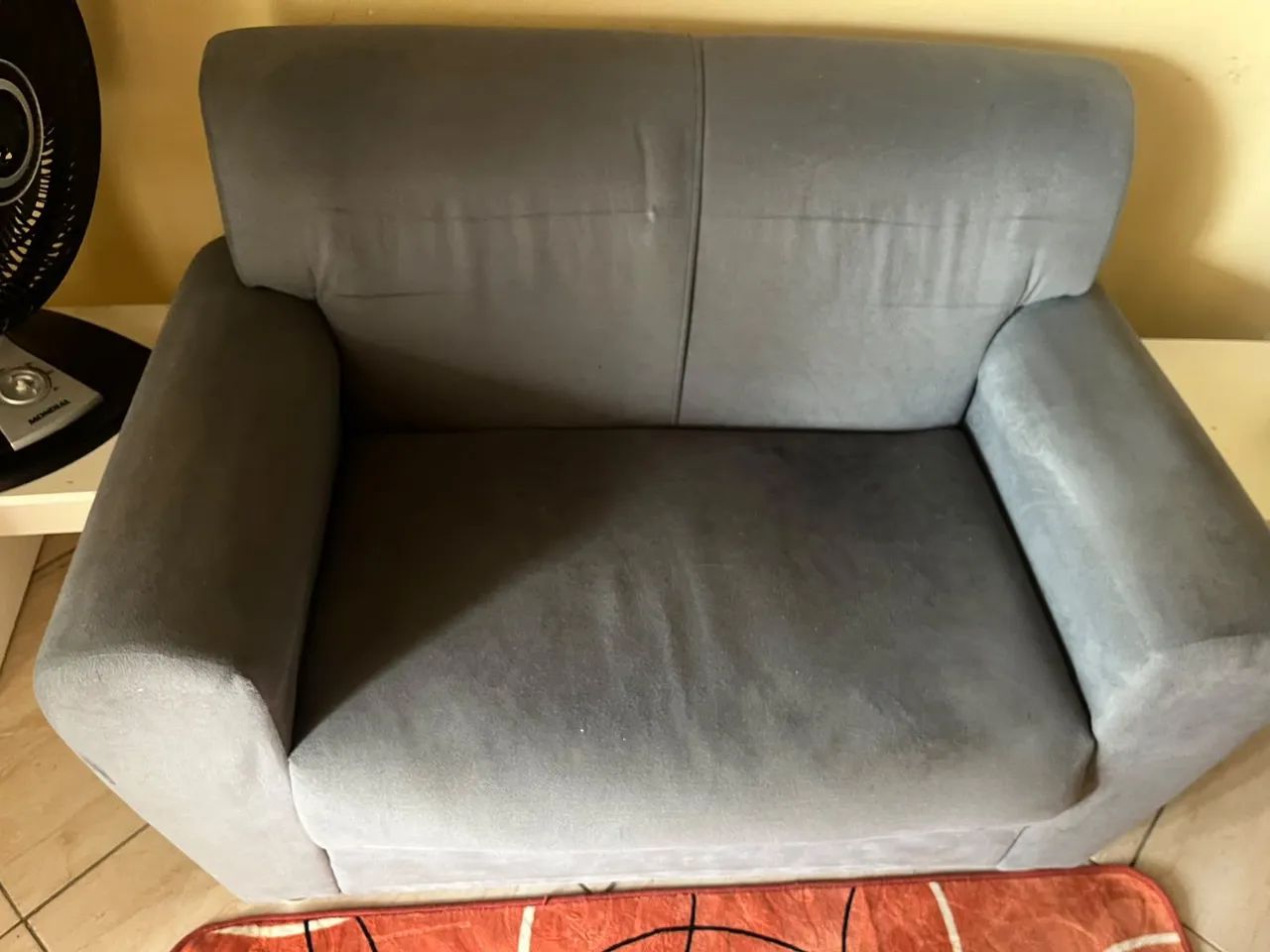 Vendo sofá dois lugares  - Foto 4