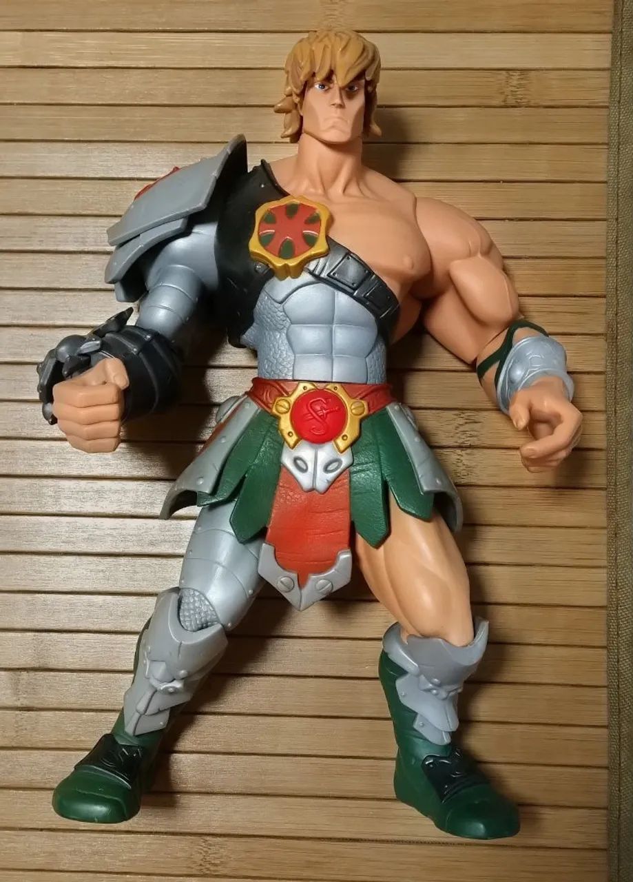 He-Man 200X de 30 cm - Foto 2
