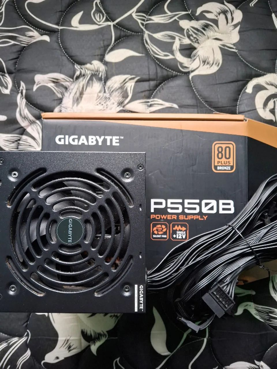 Fonte Gigabyte P550B, 550W, 80 Plus Bronze - Foto 3