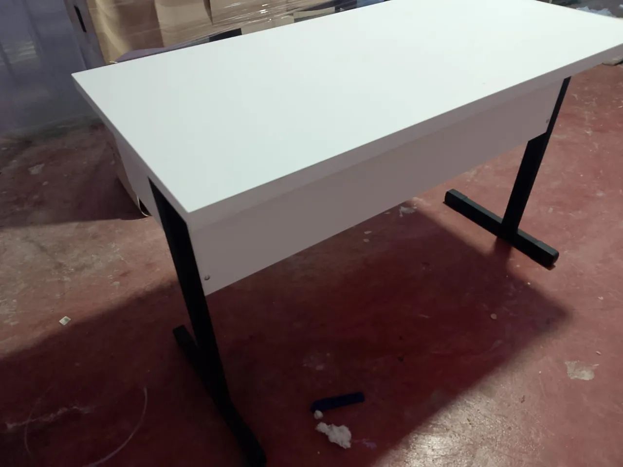 Mesa de estudo e escritório  - Foto 2