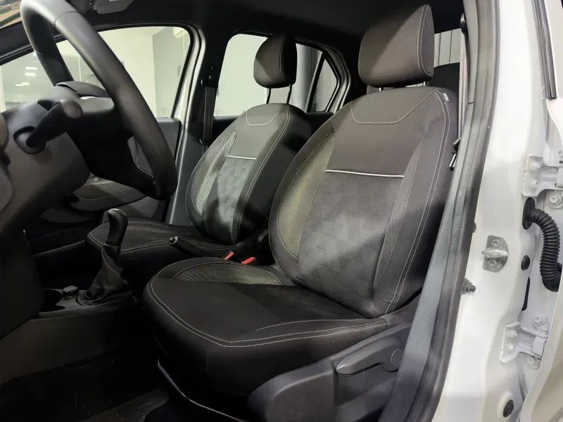 Renault Logan Zen Flex 1.0 12V 4p Mec., foto 5 de 20
