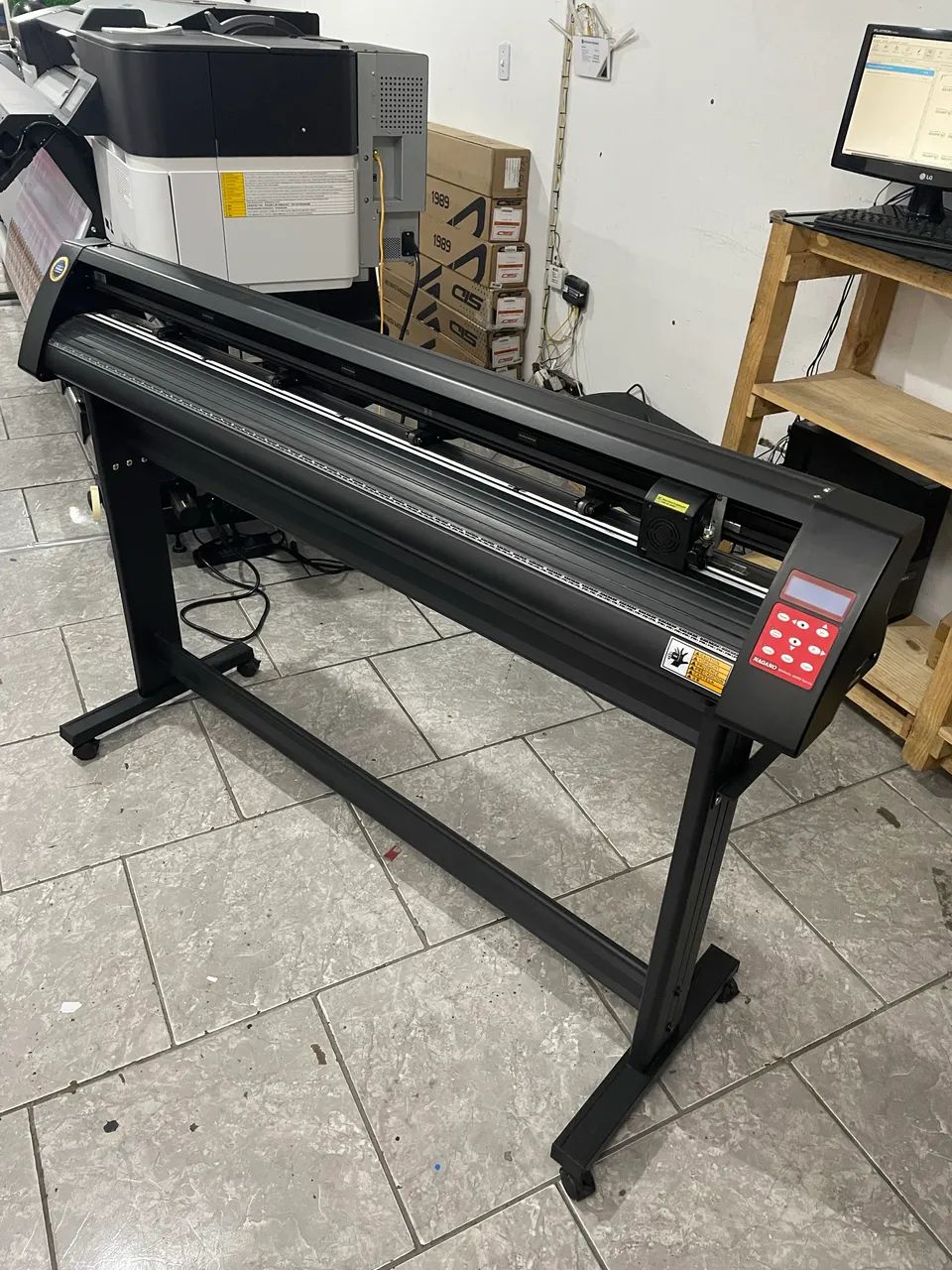 Plotter de recorte 1,2m mira laser 