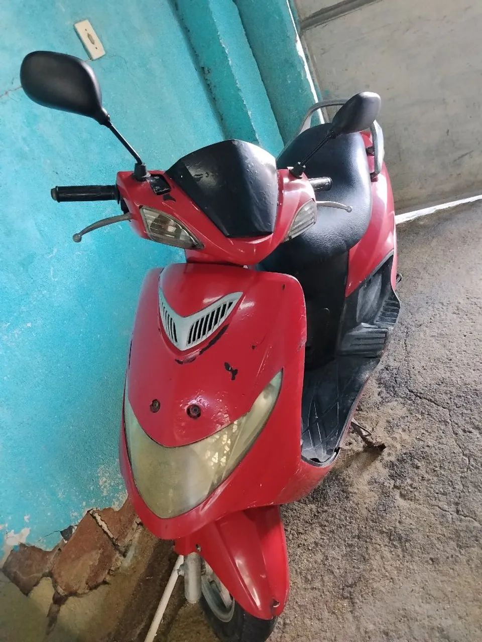 Vendo uma moto Burgman 