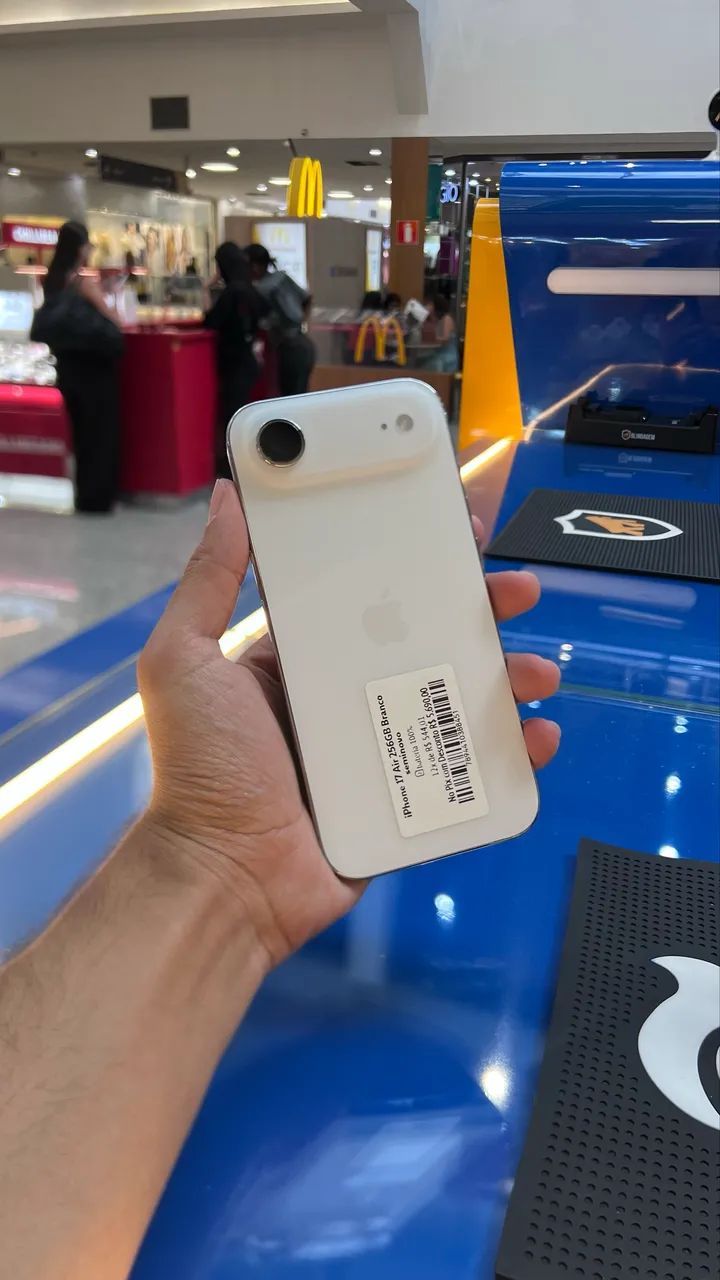 iPhone 17 AIR 256gb Branco seminovo impecável  - Foto 3
