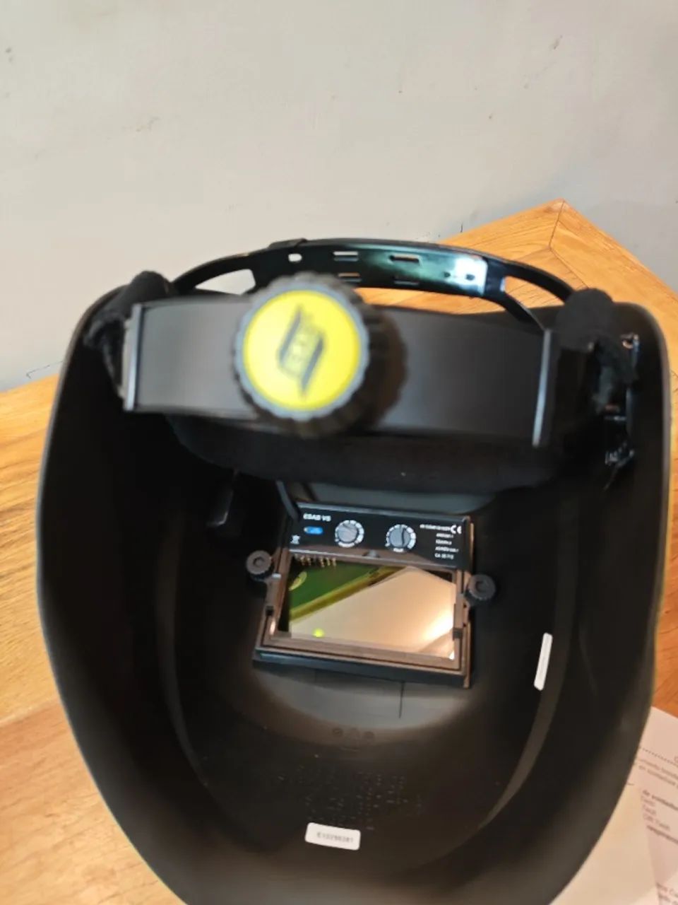 Máscara De Solda Automática ESAB Warrior Tech Amarela - Foto 3
