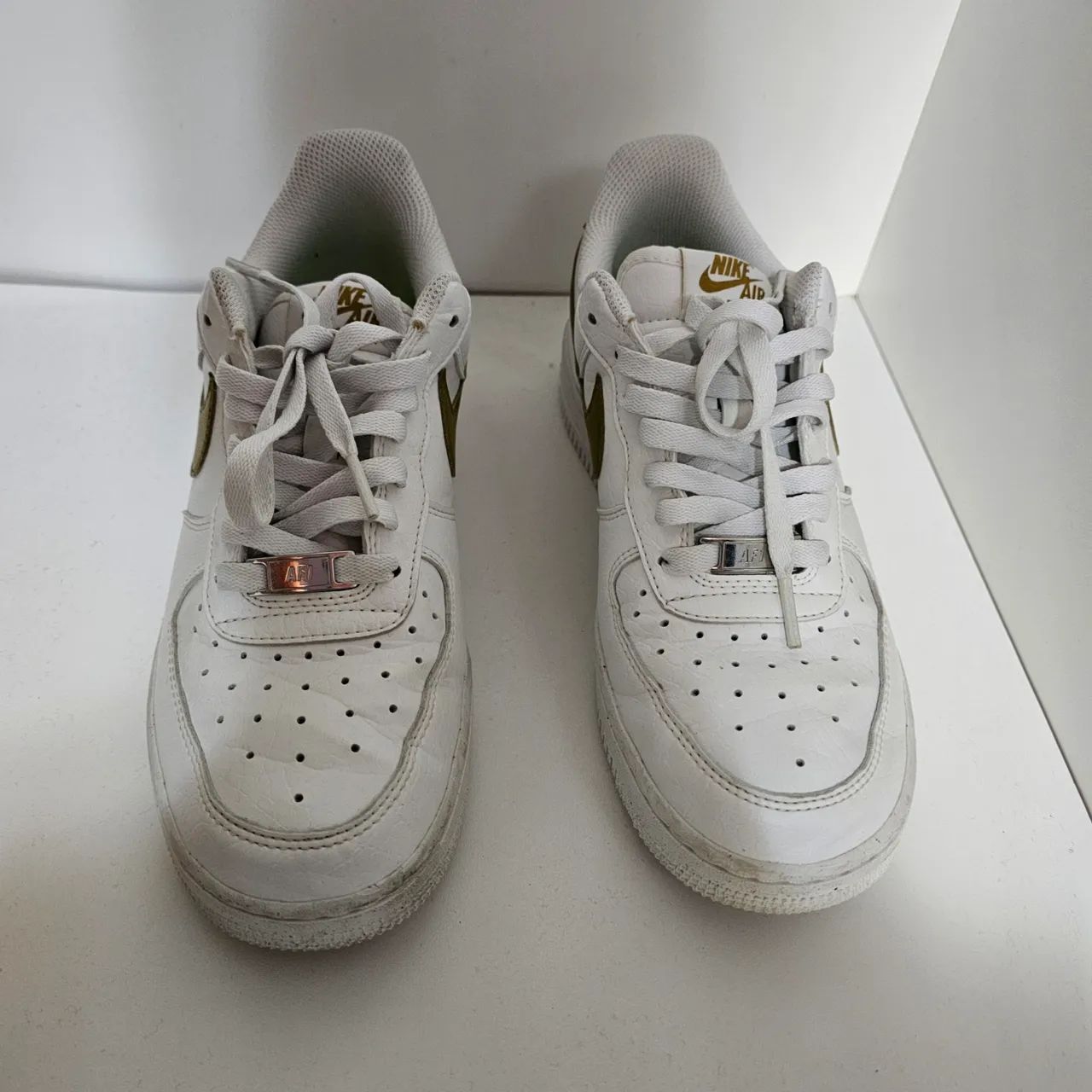 Air force 1 branco e dourado - Foto 2
