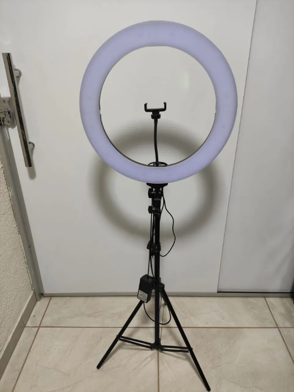 Ring Light 48'' com Tripé e Suporte Lucacell - Iluminador de Led - Foto 3