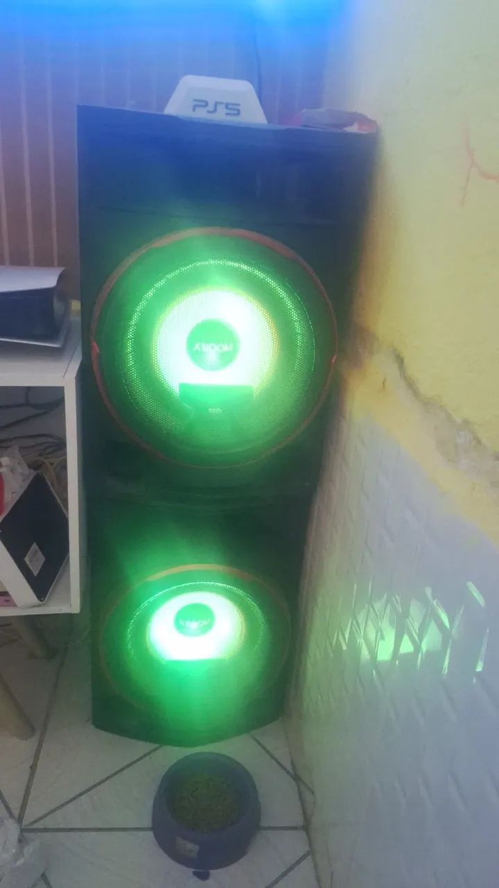 Aparelho de som LG 2,350 watts funcionando perfeitamente 
