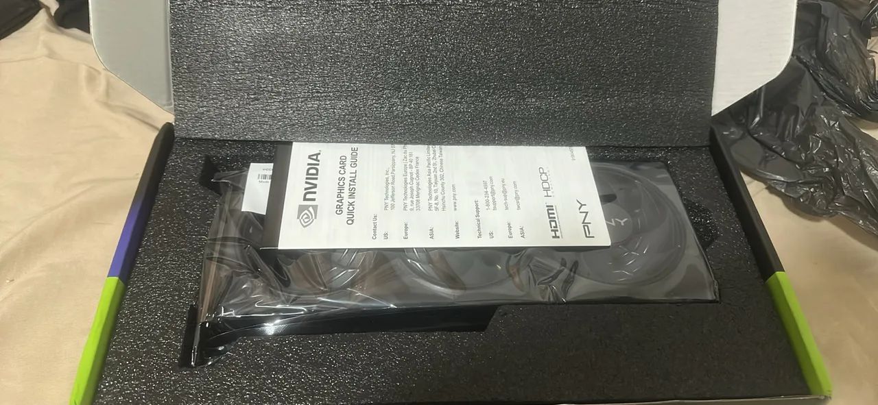 RTX 5060 PNY  - Foto 3