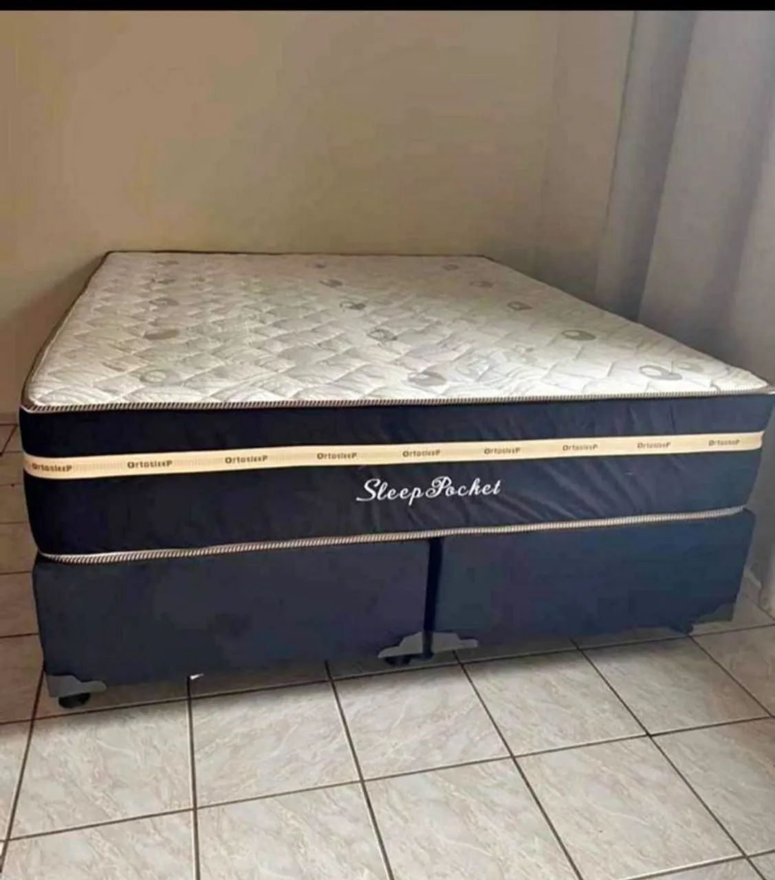 Cama Queen box e colchão 
