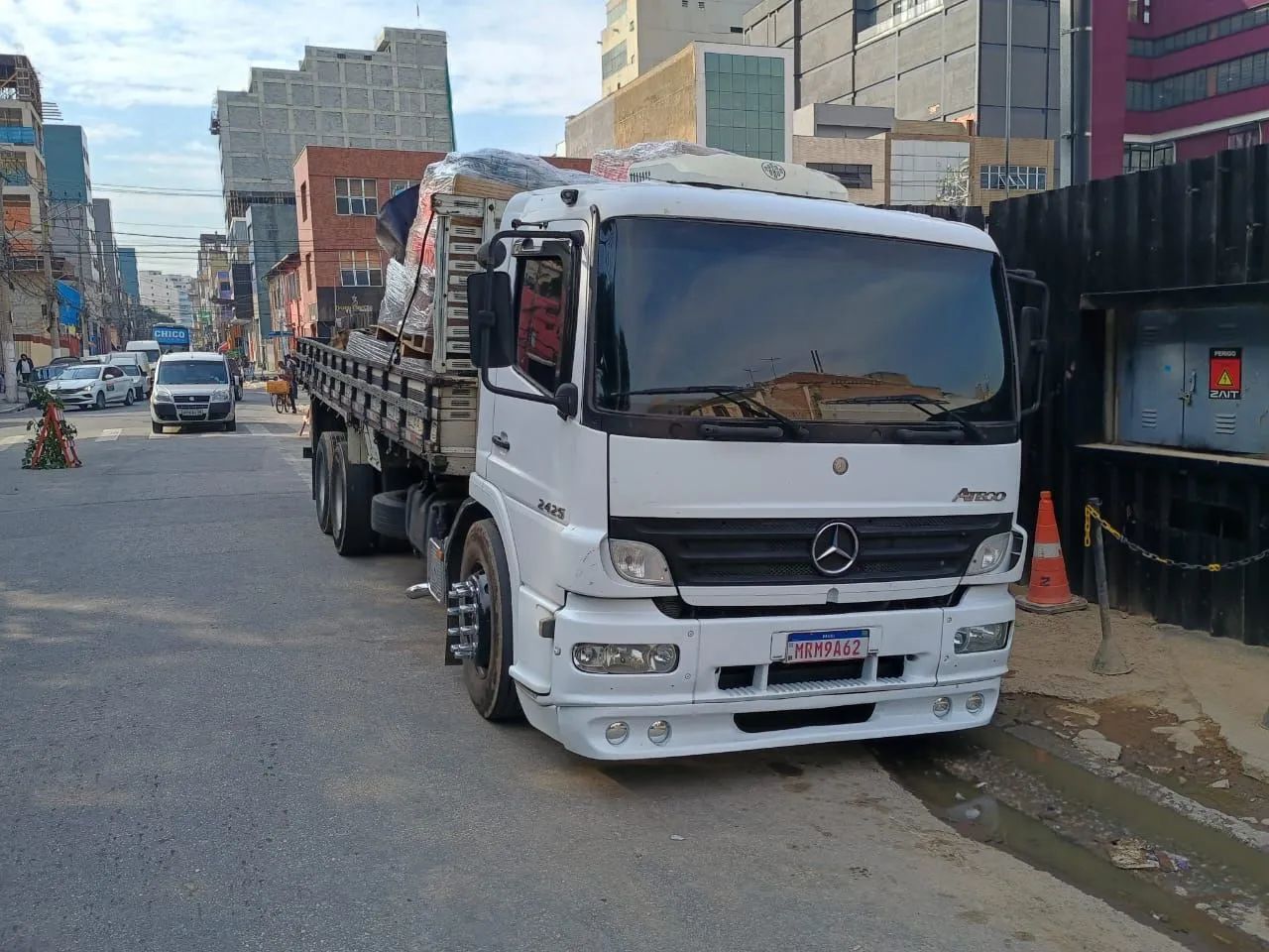  Vendo MB atego 2425 - Foto 3
