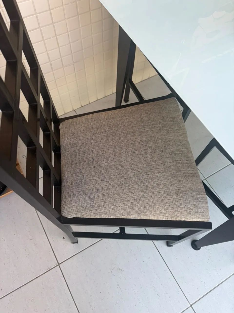 Mesa de jantar com 4 cadeiras  - Foto 3