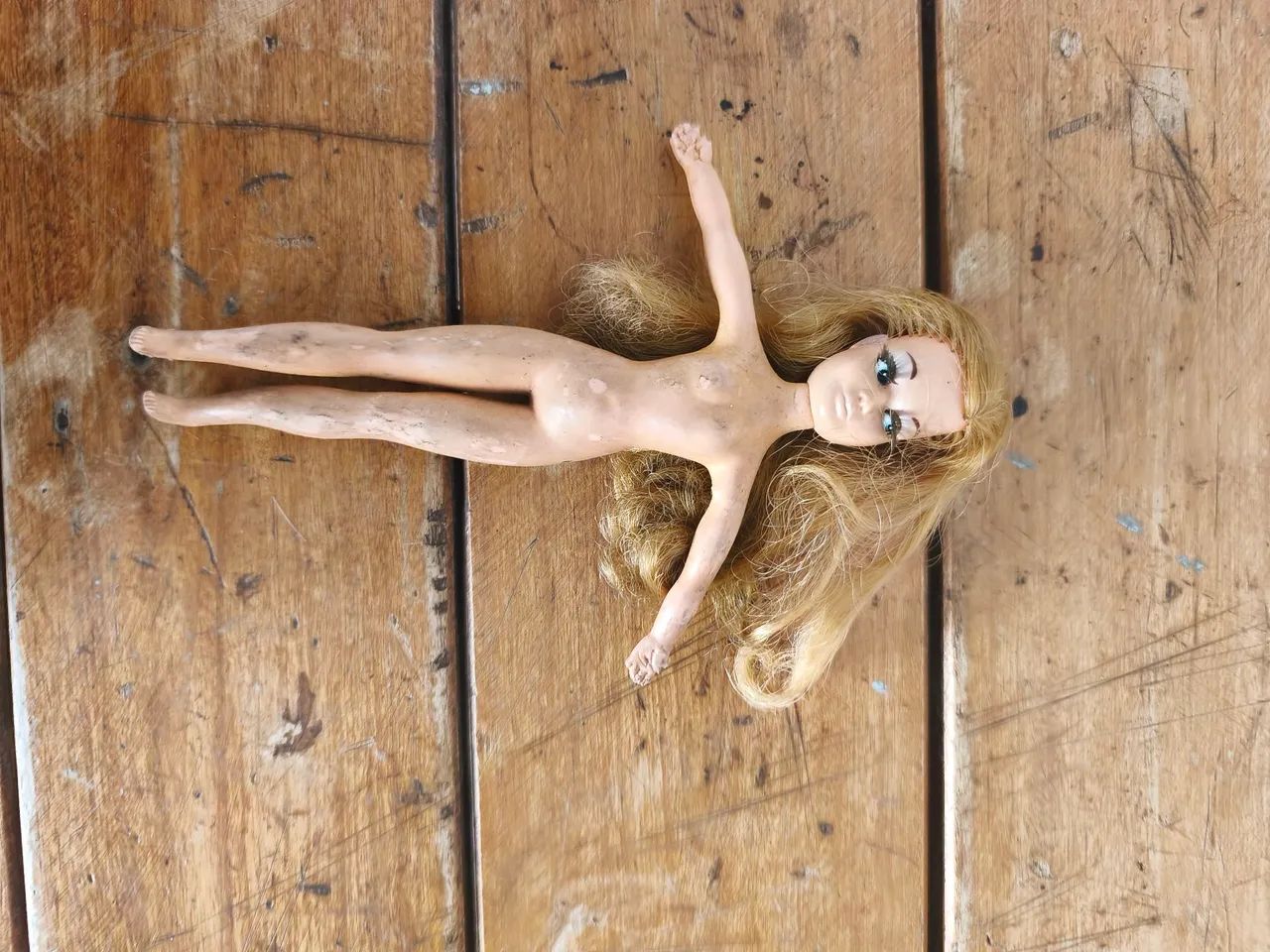 Boneca antiga da Estela 