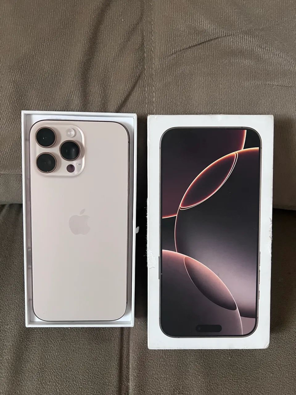 iPhone 16 pro Max muito novo com caixa !
