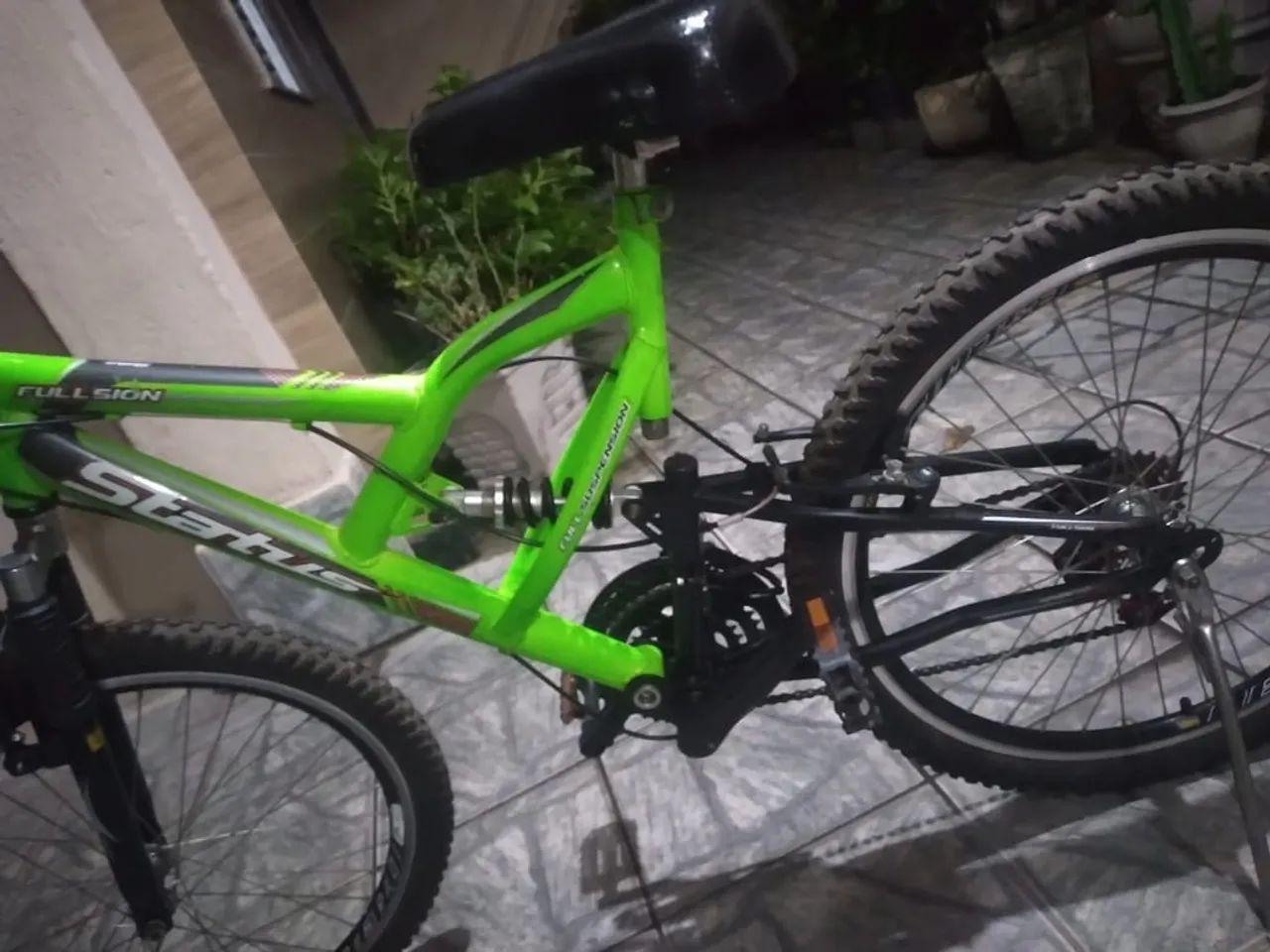 Bicicleta Aro 26 marcha de 18 velocidades - Foto 5