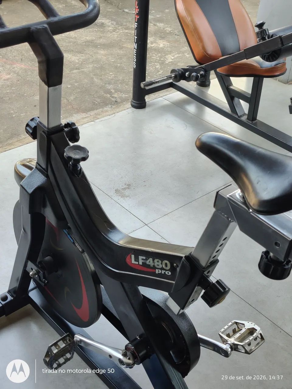 Bicicleta de spinning Divido em 10x sem juros - Foto 3