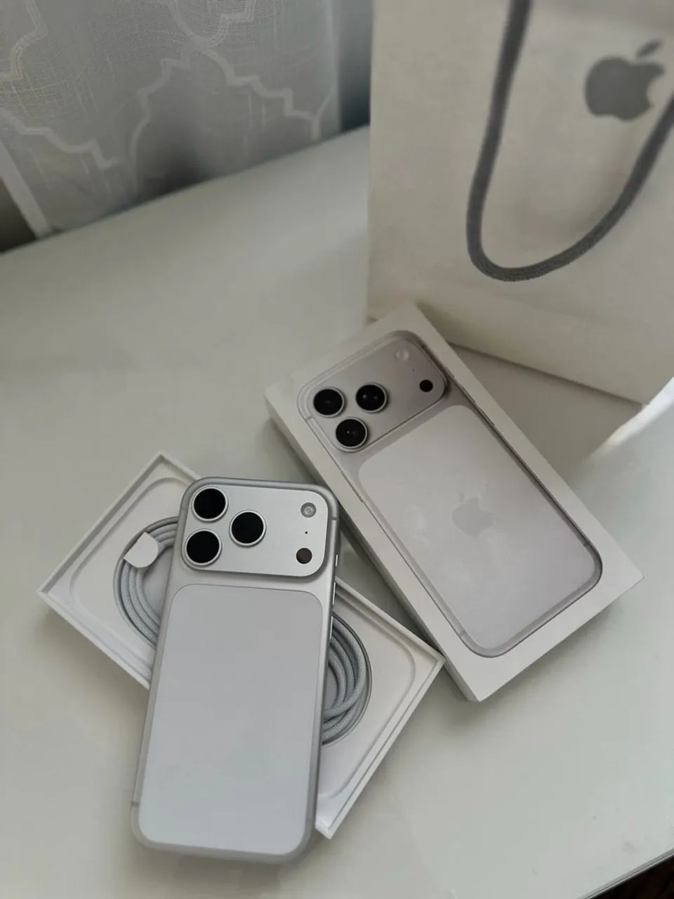 Iphone 17 pro max - Foto 2